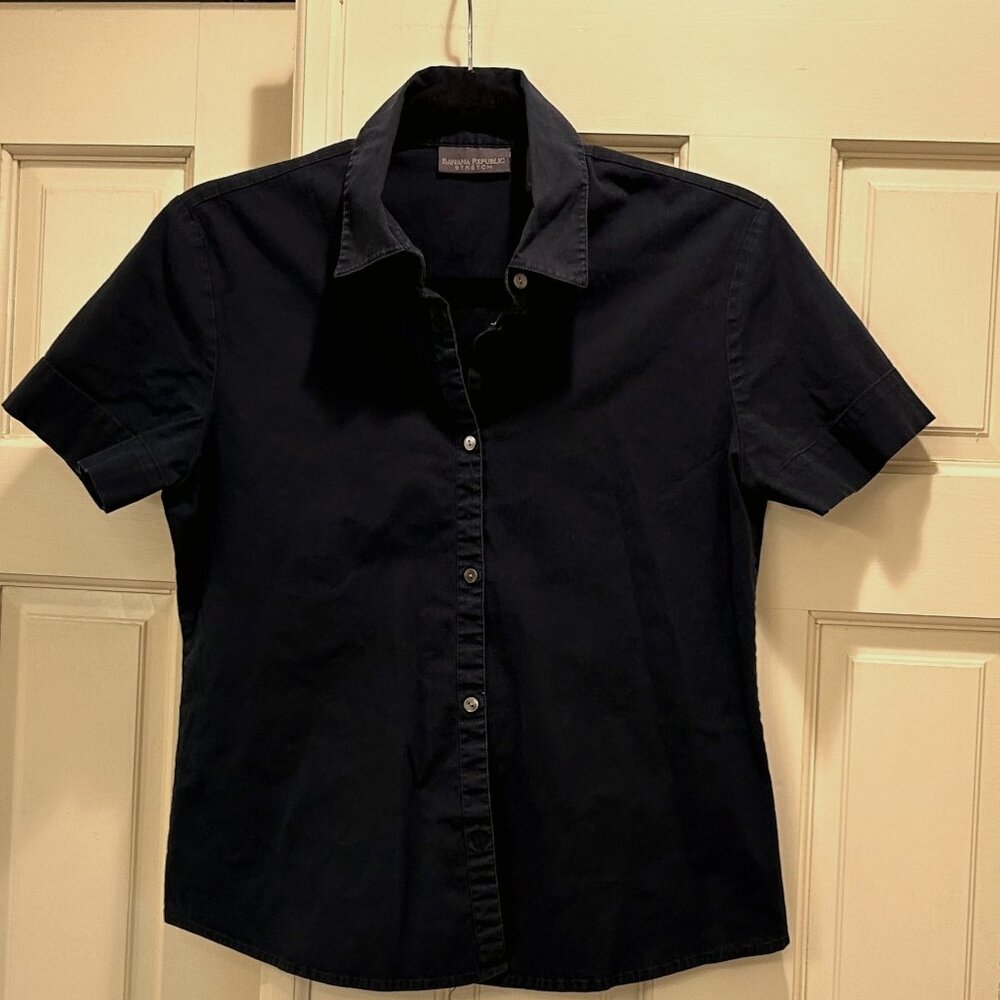 Banana Republic Stretch Short Sleeve Blouse--Black, Size M
